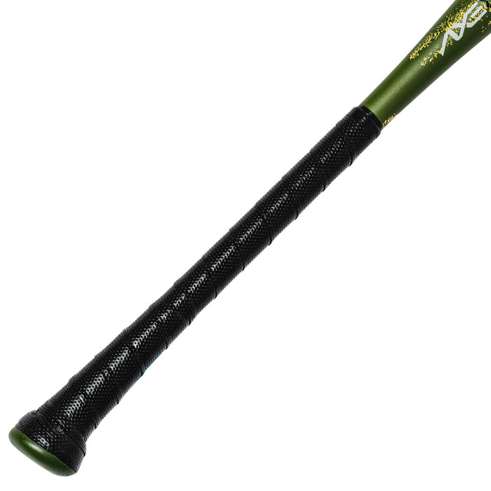 Axe Fury Bravo 1-Piece USSSA Slowpitch Bat Endloaded Flared Handle — grip detail