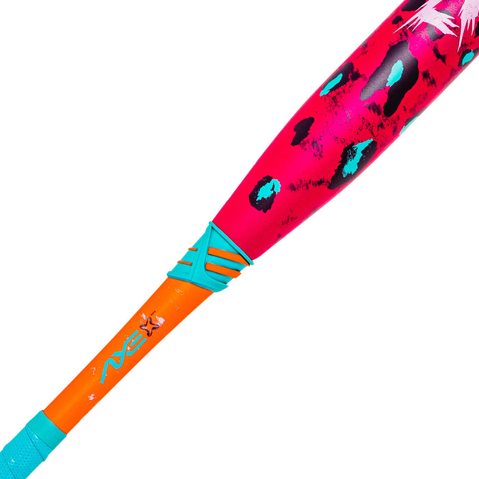 Axe Dabacle Dual Stamp Slowpitch Bat Balanced Flared Handle — Flared knob detail view